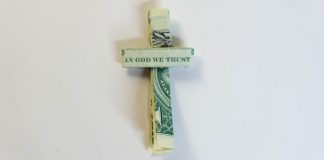 How to Fold a Dollar Origami Cross - Thumbnail