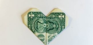 Origami Heart Dollar - Thumbnail