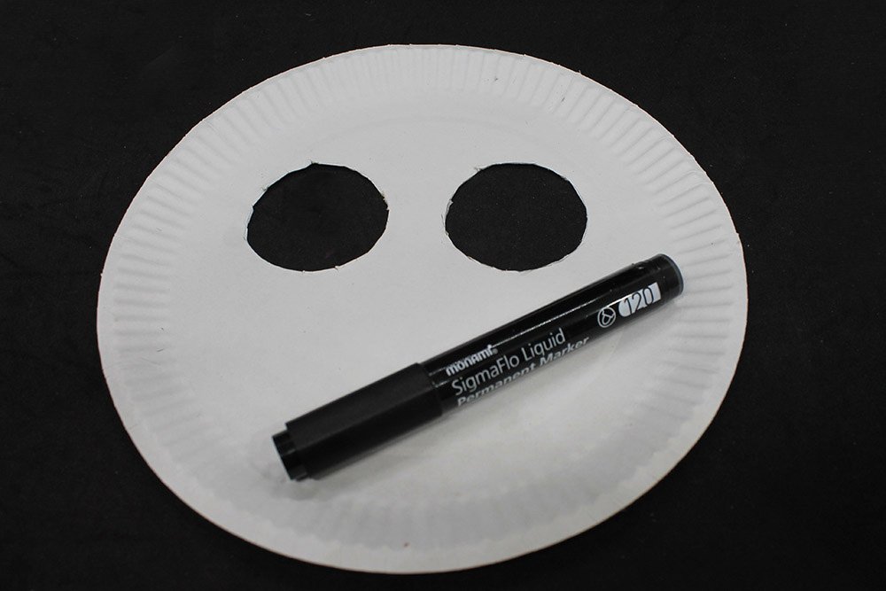 How to Make a Paper Plate Cat - Step 14