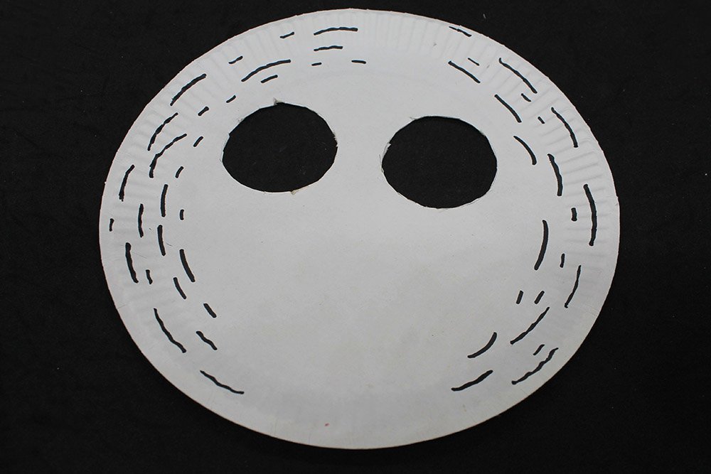 How to Make a Paper Plate Cat - Step 16