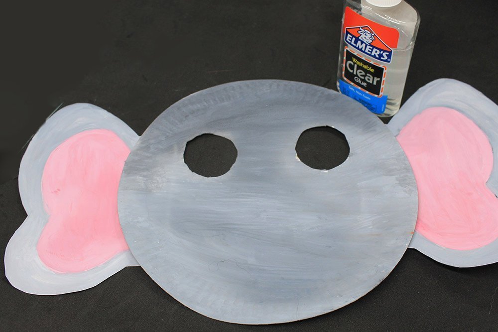 How to Make a Paper Plate Elephant - Step 15