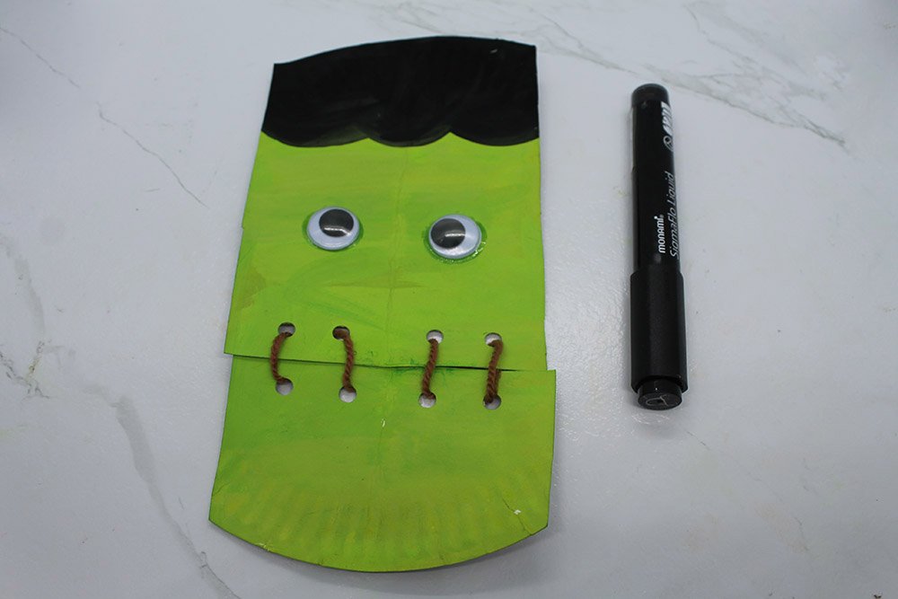 How to Make a Paper Plate Frankenstein - Step 23