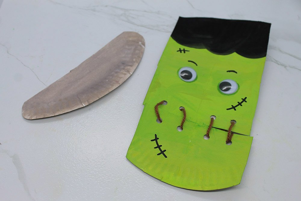 How to Make a Paper Plate Frankenstein - Step 27