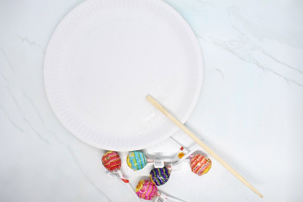 how_to_make_a_paper_plate_lollipop_craft_step_8