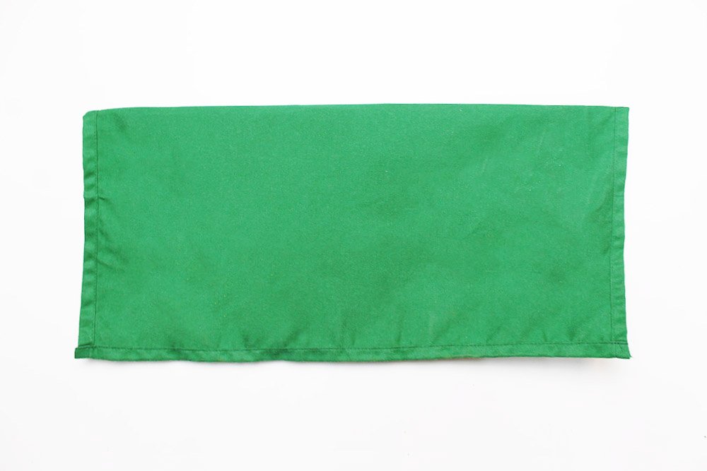 how_to_make_the_pillar_napkin_fold_step_2
