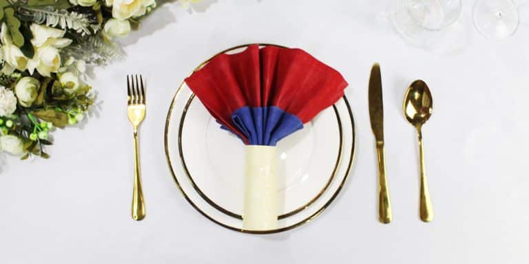 ➤ How To Make an Asian-Inspired Fan Napkin Fold with Pictures